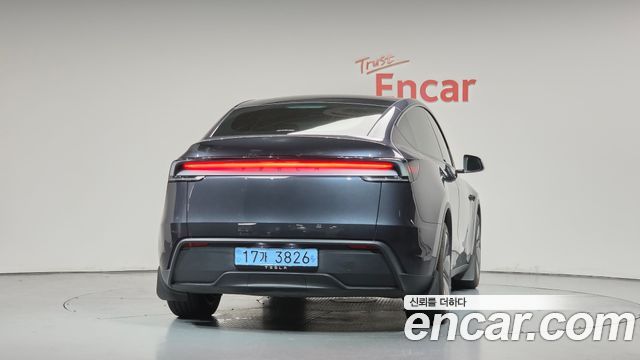 Tesla Model Y RWD — пробег 35 731 км — фото 4 из 5