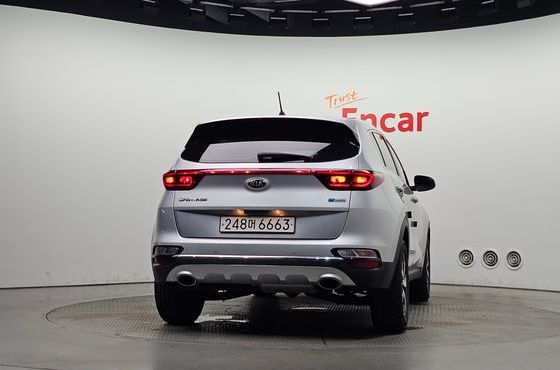 Kia Sportage Diesel 2.0 2WD Trendy — пробег 15 300 км — фото 4 из 5