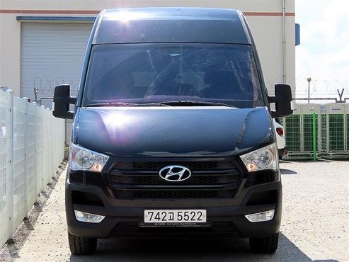 Hyundai Solati 16-seater Deluxe — пробег 208 712 км — фото 2 из 5
