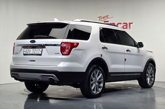 Ford Explorer 2.3 Limited 4WD 5th — пробег 125 670 км — фото 2 из 5