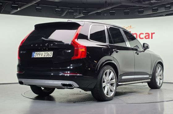 Volvo XC90 T8 Excellence Hybrid — пробег 171 438 км — фото 2 из 5
