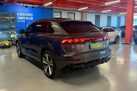 Audi Q8 55 TFSI Quattro Premium — пробег 41 950 км — фото 3 из 5