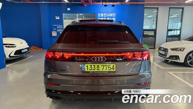 Audi Q8 55 TFSI Quattro Premium — пробег 41 950 км — фото 4 из 5