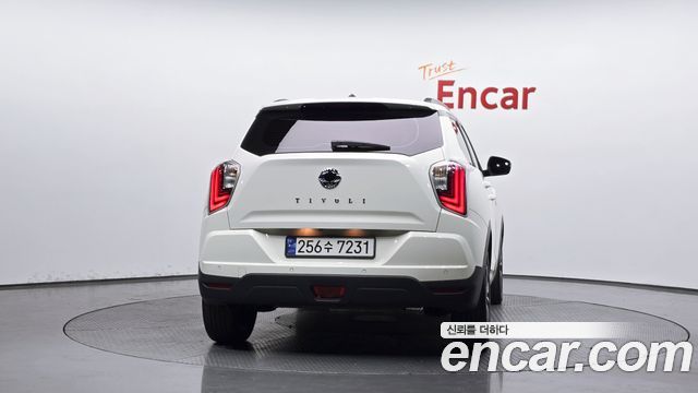 Ssangyong TIBOLI из Кореи Encar