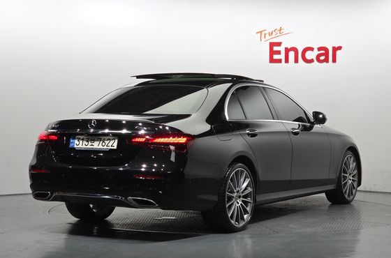 Mercedes-Benz E-Class E350 4MATIC AMG Line — пробег 78 203 км — фото 2 из 5