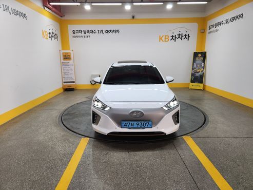 Hyundai Ioniq Q — пробег 110 886 км — фото 3 из 5