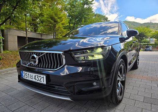 Volvo XC40 B4 Inscription — пробег 62 525 км — фото 2 из 5
