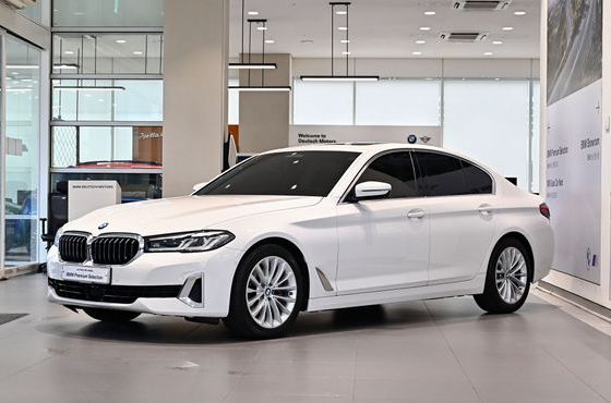 BMW 5-Series 520i Luxury — пробег 89 145 км — фото 1 из 5