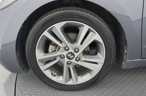 Hyundai AVANTE 1.6 GDI Premium — пробег 143 517 км — фото 4 из 5