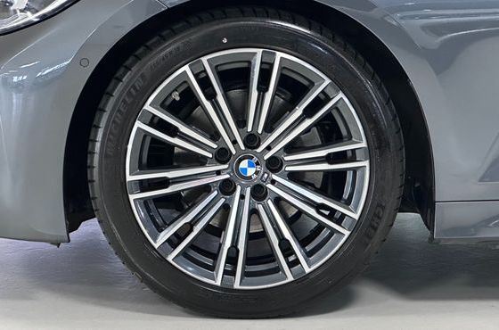 BMW 3-Series 320i M Sport — пробег 43 162 км — фото 5 из 5