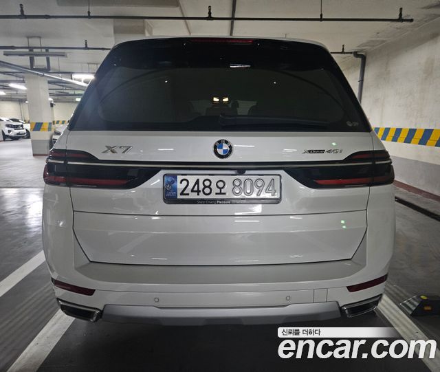 BMW X7 xDrive 40i Design Pure Excellence 7-Seater — пробег 22 213 км — фото 4 из 5