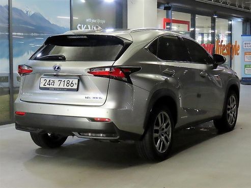 Lexus NX Supreme — пробег 92 761 км — фото 4 из 5