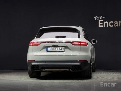 Porsche Cayenne 3.0 E-HYBRID PLATINUM EDITION — пробег 33 500 км — фото 4 из 5