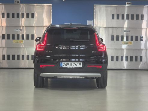 Volvo XC40 B4 Ultra Bright — пробег 625 км — фото 3 из 5