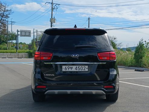 Kia Carnival 9-Seater Noblesse — пробег 184 778 км — фото 5 из 5