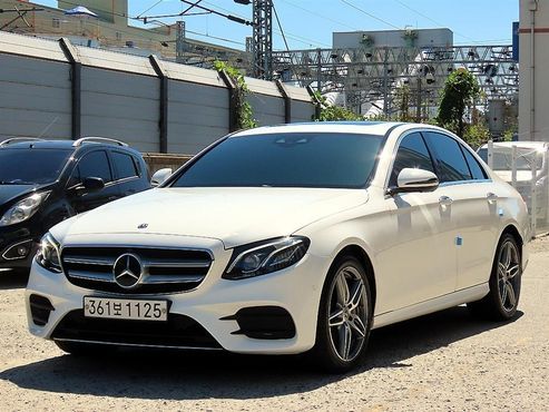 Mercedes-Benz E-Class E300 4MATIC AMG Line — пробег 113 000 км — фото 2 из 5