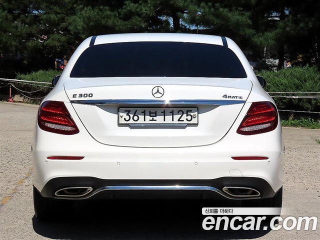 Mercedes-Benz E-Class из Кореи Encar