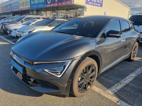 Kia EV6 Long Range 2WD Earth — пробег 21 000 км — фото 1 из 5