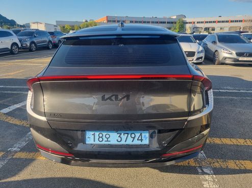 Kia EV6 Long Range 2WD Earth — пробег 21 000 км — фото 4 из 5