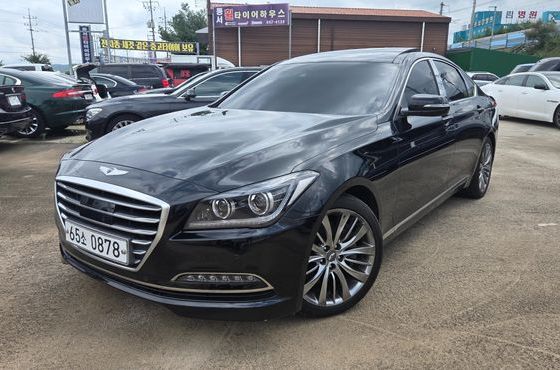 Hyundai Genesis 3.8 Export — пробег 184 000 км — фото 1 из 5