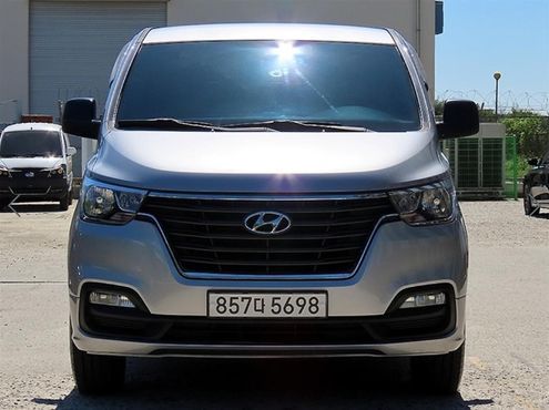 Hyundai Starex Van 3-Seater Smart — пробег 226 135 км — фото 1 из 5