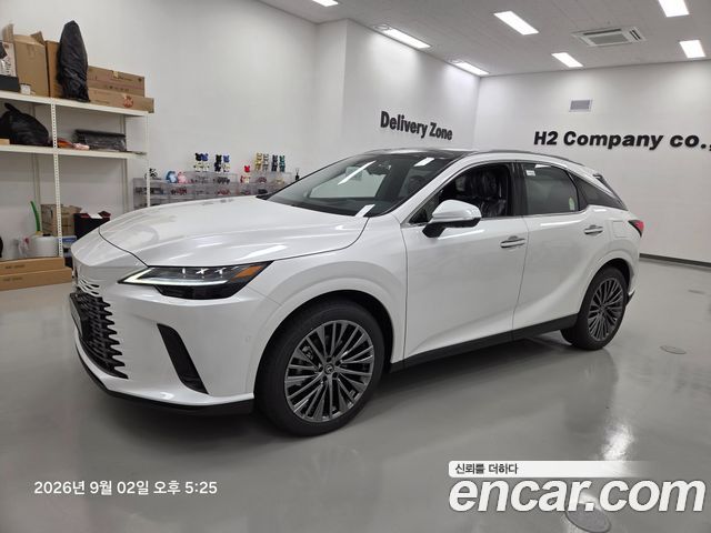 Lexus RX Luxury — пробег 4 км — фото 1 из 5