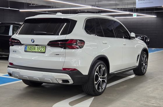 BMW X5 xDrive 40i xLine — пробег 11 250 км — фото 2 из 5