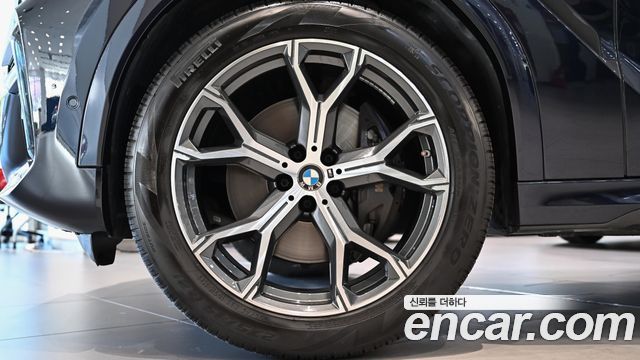 BMW X6 xDrive40i M Sport — пробег 86 080 км — фото 5 из 5