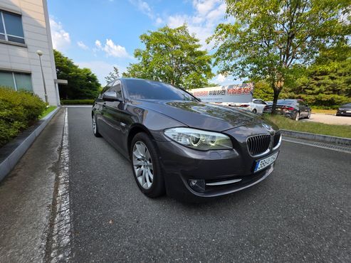 BMW 5-Series 528i xDrive — пробег 129 500 км — фото 2 из 5