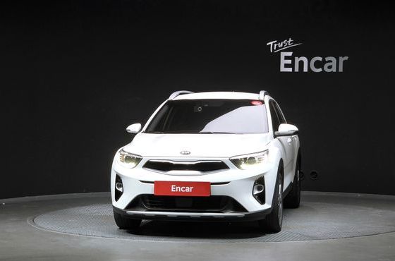 Kia Stonic 1.4 Prestige — пробег 68 634 км — фото 3 из 5