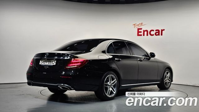 Mercedes-Benz E-Class из Кореи Encar