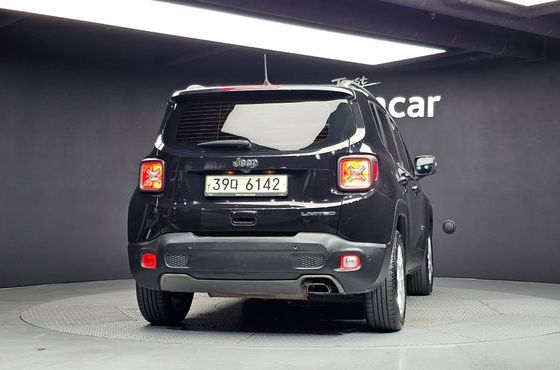 Jeep Renegade 2.4 Limited — пробег 172 067 км — фото 4 из 5