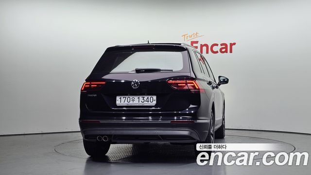 Volkswagen Tiguan 2.0 TDI Prestige — пробег 96 405 км — фото 4 из 5