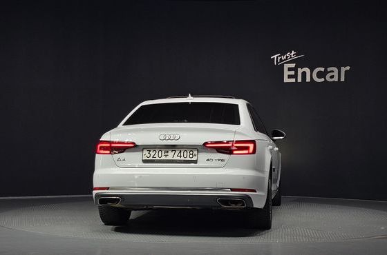 Audi A4 40 TFSI Premium — пробег 71 520 км — фото 4 из 5