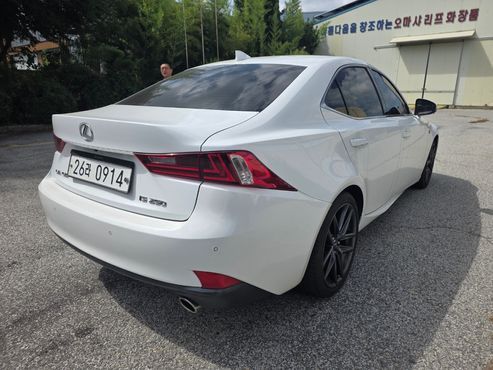 Lexus IS F-Sport XE30 — пробег 104 063 км — фото 2 из 5