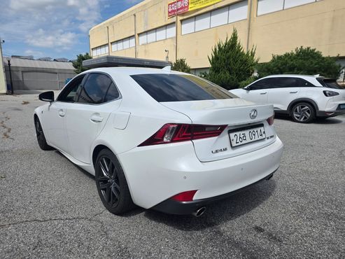 Lexus IS F-Sport XE30 — пробег 104 063 км — фото 4 из 5