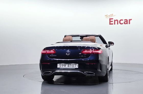 Mercedes-Benz E-Class E220d Cabriolet — пробег 116 279 км — фото 4 из 5