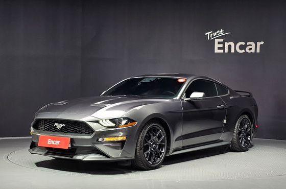 Ford Mustang Coupe — пробег 65 688 км — фото 1 из 5