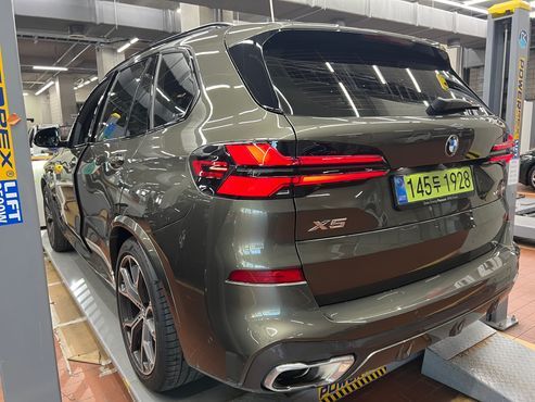 BMW X5 xDrive 40i M Sport — пробег 4 361 км — фото 2 из 5