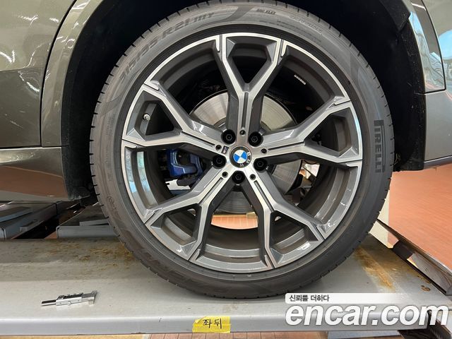 BMW X5 xDrive 40i M Sport — пробег 4 361 км — фото 5 из 5