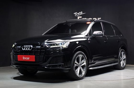 Audi Q7 55 TFSI Quattro Premium — пробег 54 543 км — фото 1 из 5