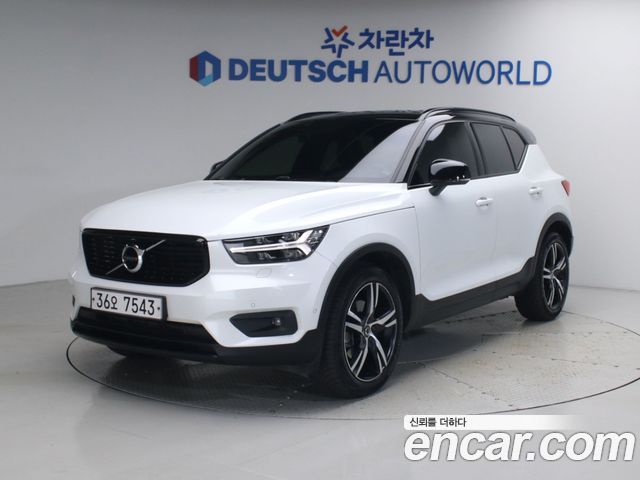 Volvo XC40 T4 R-Design — пробег 40 111 км — фото 2 из 5