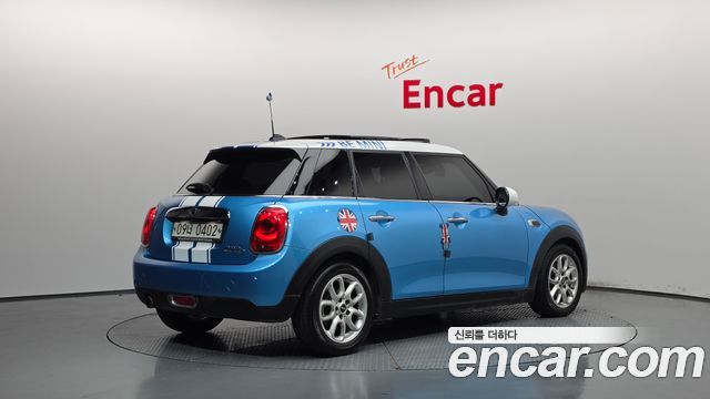 Mini Cooper 5Door HIGH 3rd — пробег 93 263 км — фото 2 из 5