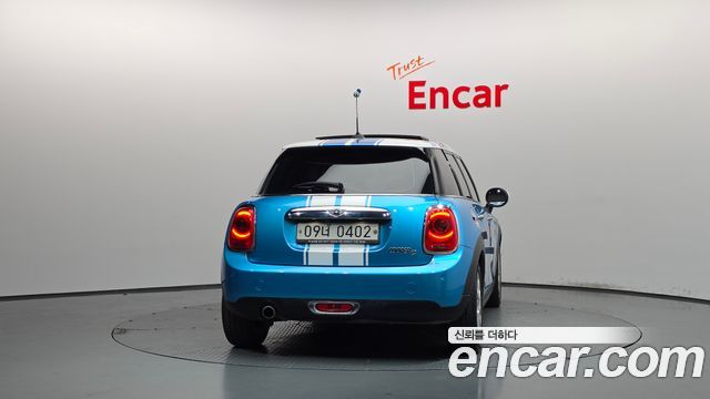 Mini Cooper 5Door HIGH 3rd — пробег 93 263 км — фото 4 из 5
