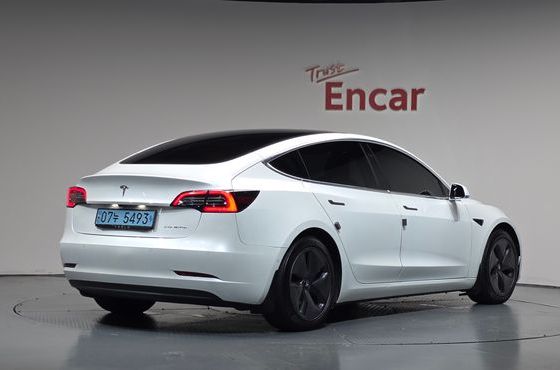 Tesla Model 3 Long Range AWD — пробег 158 722 км — фото 2 из 5