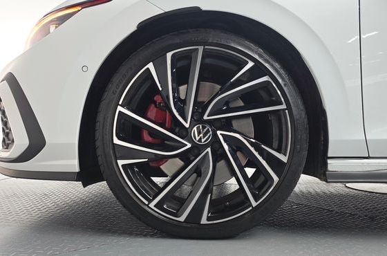 Volkswagen Golf 2.0 GTI — пробег 17 426 км — фото 5 из 5