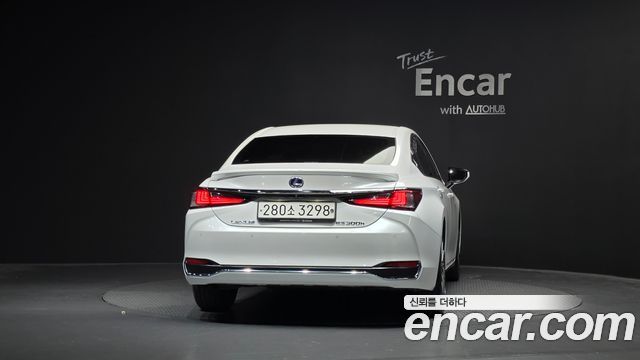 Lexus ES Luxury Plus — пробег 116 205 км — фото 4 из 5