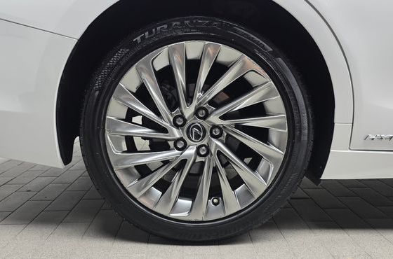 Lexus ES Luxury Plus — пробег 116 205 км — фото 5 из 5