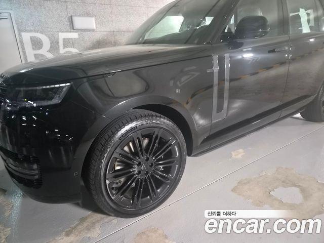 Land Rover Range Rover P530 Autobiography Long Wheel Base — пробег 5 км — фото 1 из 5
