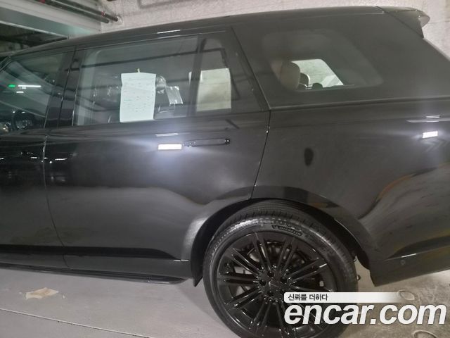 Land Rover Range Rover P530 Autobiography Long Wheel Base — пробег 5 км — фото 2 из 5